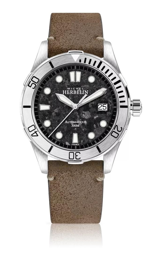 腕表和服装到底该如何搭配？