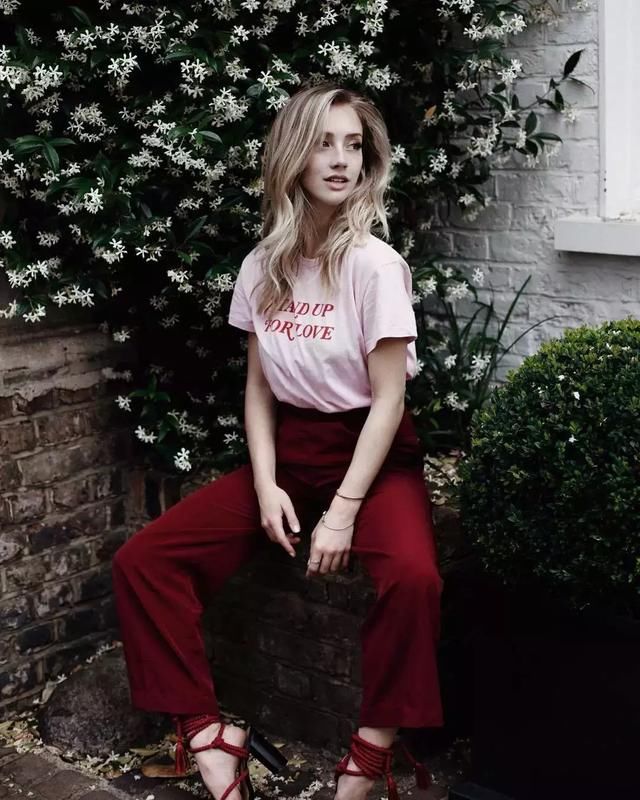 初代博主，最爱的还是她-换季穿衣没灵感?从她身上能找到!