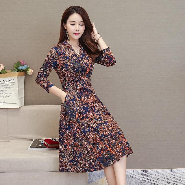 左等右等:“妈妈装”终于上架!70后穿，满满女人味，更衬肤白