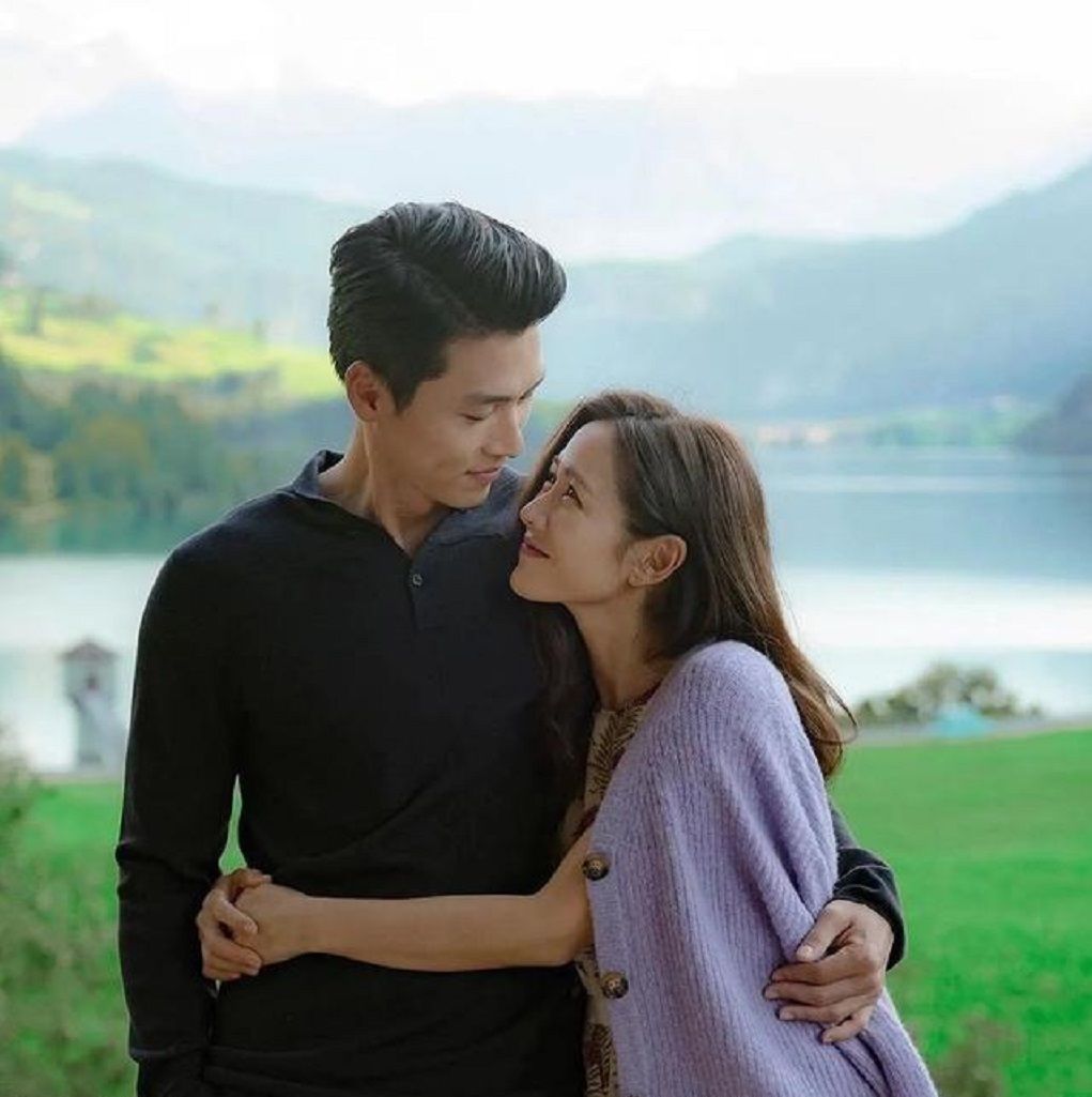  少女@紫色开衫怎么搭配 开春甜美少女系穿搭