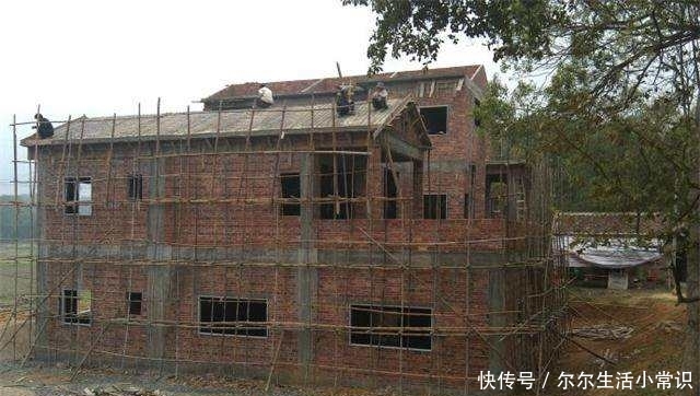  农村■农村盖房子也算白盖这是为什么？农民注意了