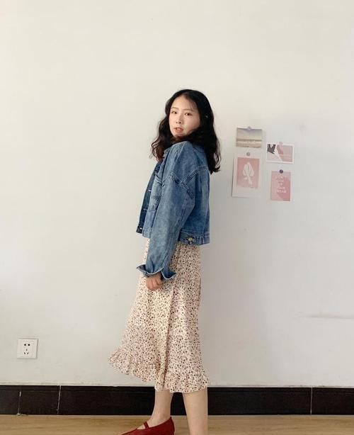  「女生」最潮范儿美搭，小个子女生不知道怎么穿？记住这5个技巧，轻松“长高”十公分