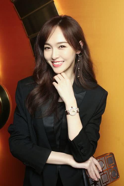 唐嫣四个字回应分手传闻，终于盼到好消息了!