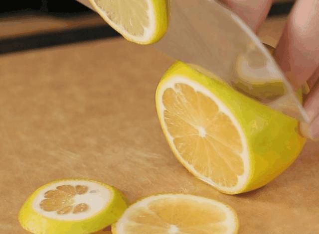 毛孔粗黑头多，示意螨虫“车载斗量”, 支配3妙招，一举歼灭螨虫