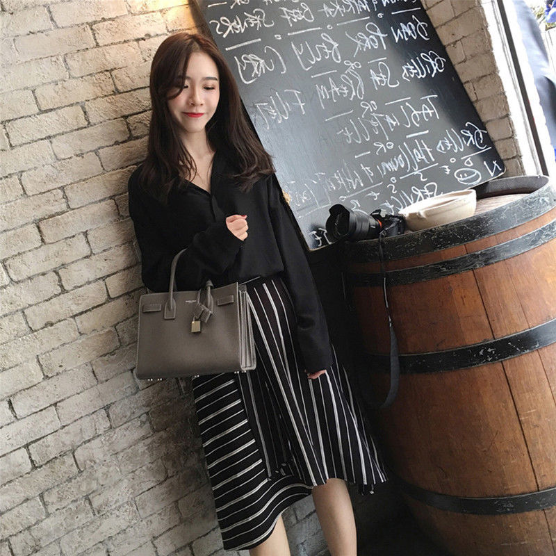 入秋后，越来越流行“小香风”，我和姐姐各囤3件，美的令人窒息