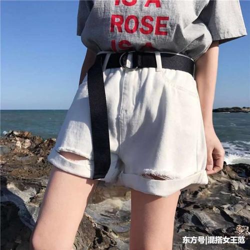 露大腿的季节到了, 选高腰牛仔短裤穿出迷人的大腿和翘臀