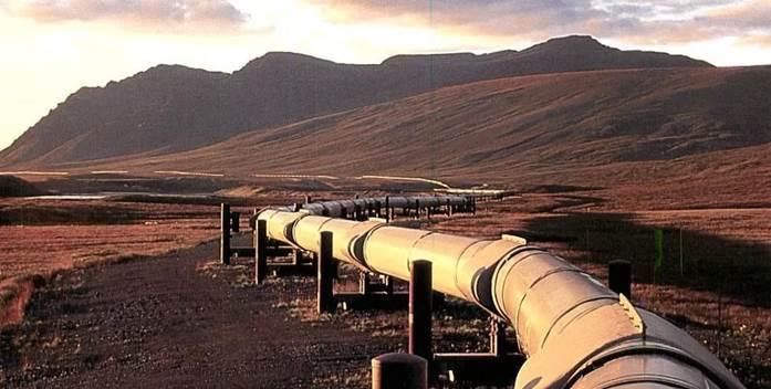 中国花费2500亿果断买下鸡肋之地，被多国不看好，如今羡慕不已！