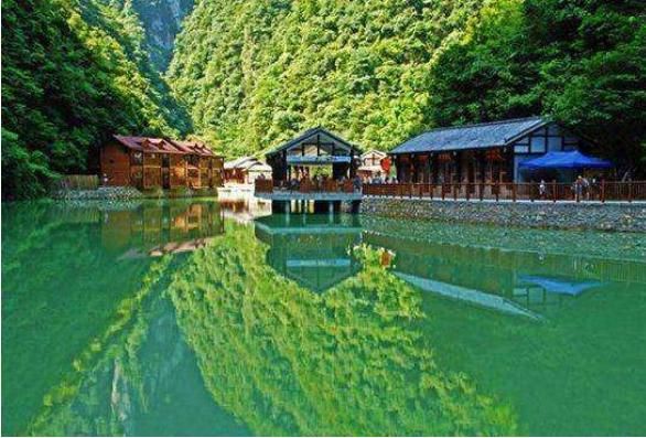 重庆最适合避暑的5A级景区，刚升下去就被摘掉了牌子，犯了什么错