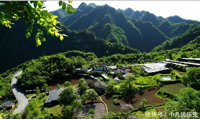 陕南特有的“石板房”, 历史由先秦开始, 如今正在逐渐消失