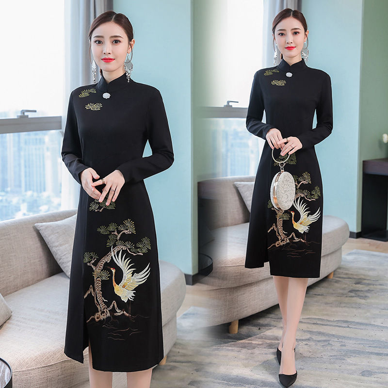 45岁的大姐，穿上下图这裙子简直美到爆了，显年轻超美嫩