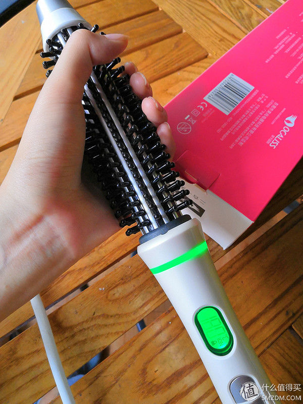 王鸥推荐的百元卷发棒，到底值不值得购买?奥卡丽斯 卷发棒开箱