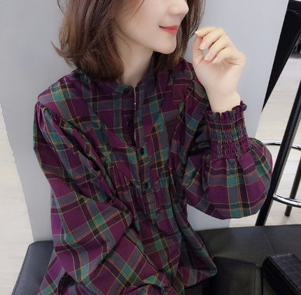 若不是天生丽质，就要好好打扮，正流行的欧货温柔衫，谁穿谁美嫩