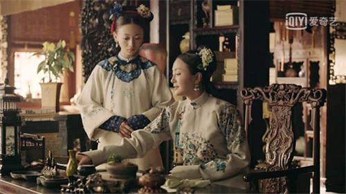 跟着《延禧攻略》学戴耳饰，今夏你最时尚