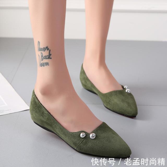 【平底休闲单】时尚达人都爱穿的几款单鞋,时髦又显女人味,尤其是最后一款