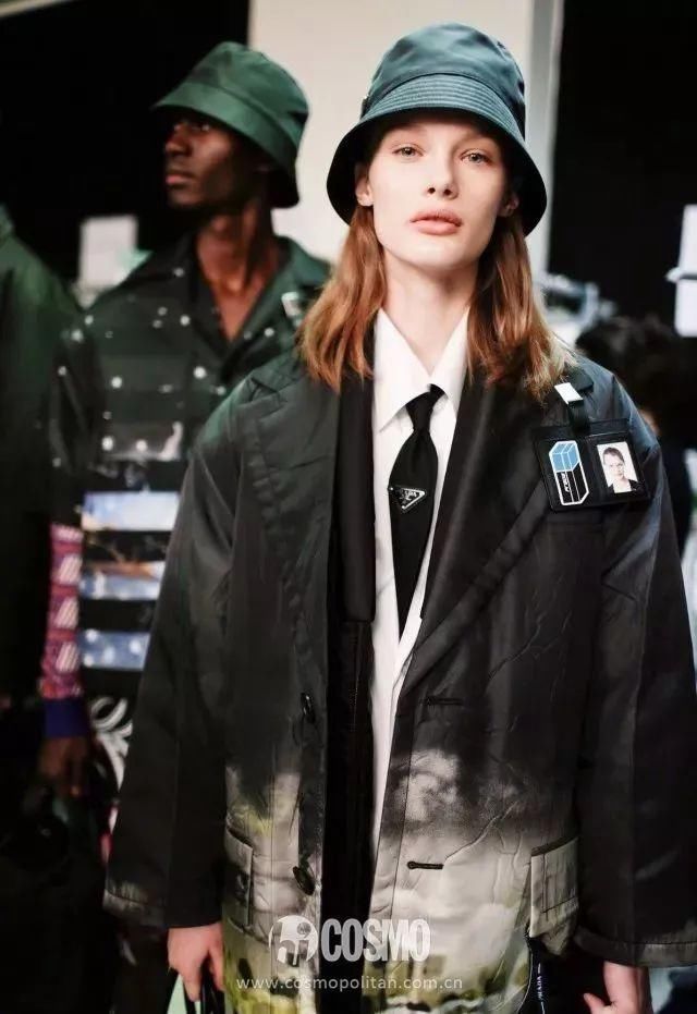 时髦办｜今年没顶渔夫帽还真不行了，先买舒淇的