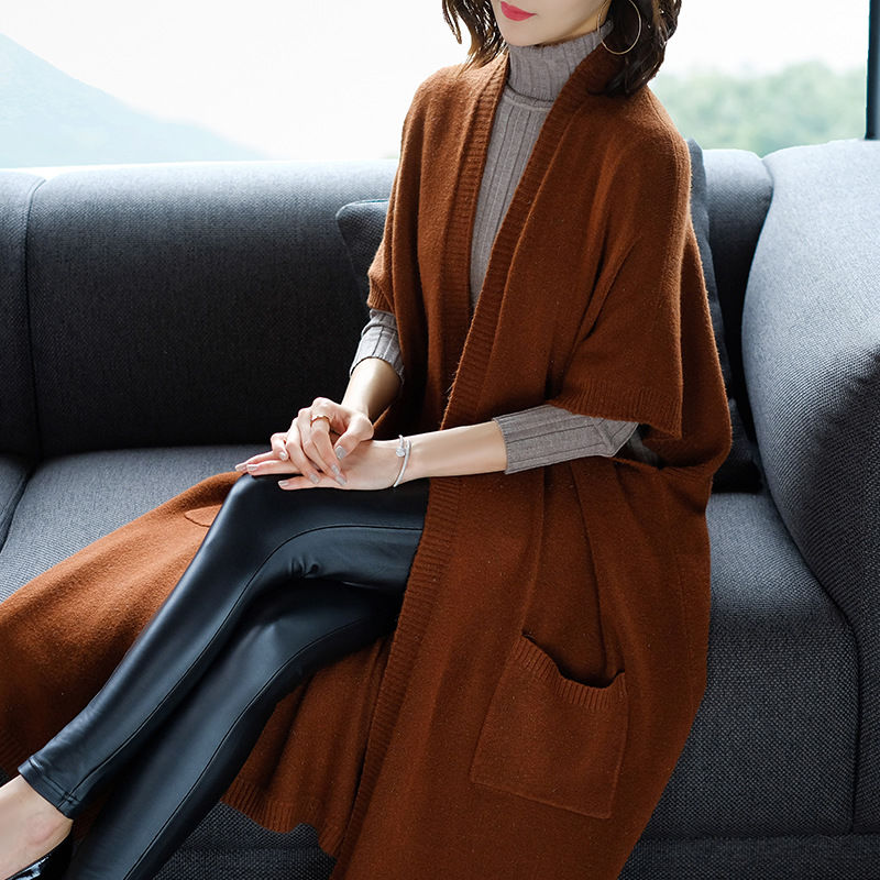 风衣扔了吧，太丑!中秋回家流行穿“开衫”，一件上身赚足女人味