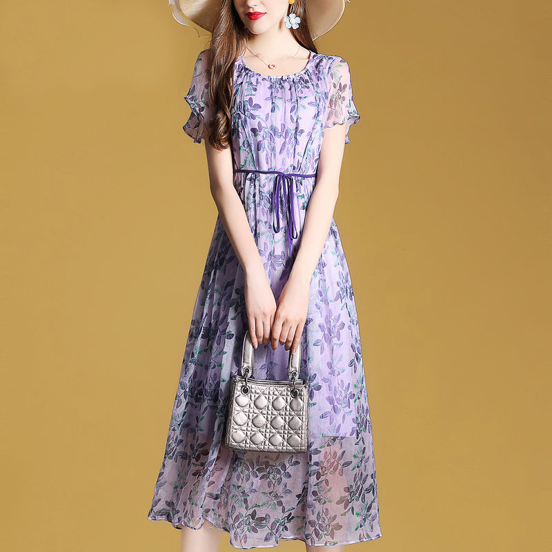 就算你再漂亮也别穿松垮裤，试试下图这样穿，男人见了挪不开眼睛