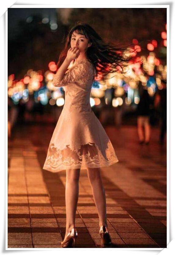 高腰裤只服冉莹颖！162身高穿出180既视感，网友：真正胸下全是腿