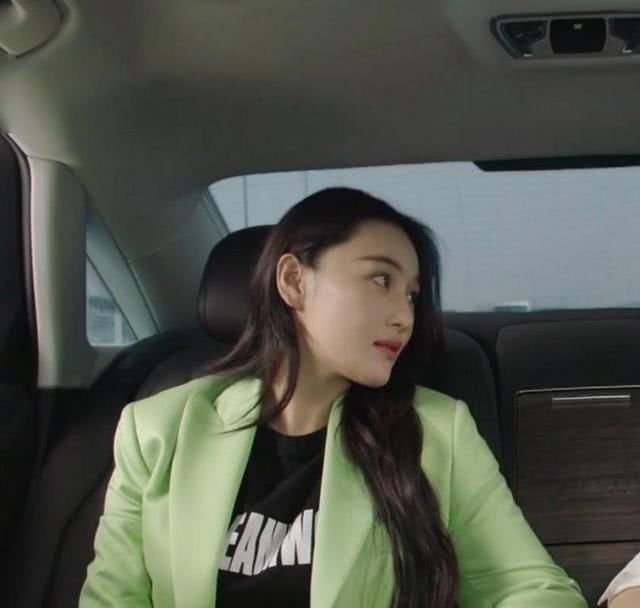 【何捷】张馨予不做饭改种花了, 老公何捷帮不上忙, 只好线上求助网友