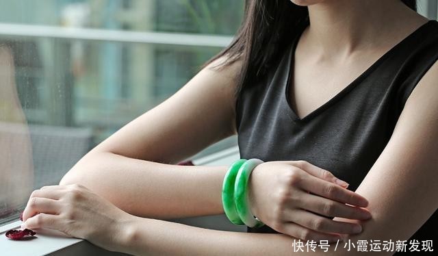 饰品■「3.8节」女人为什么对翡翠饰品情有独钟?
