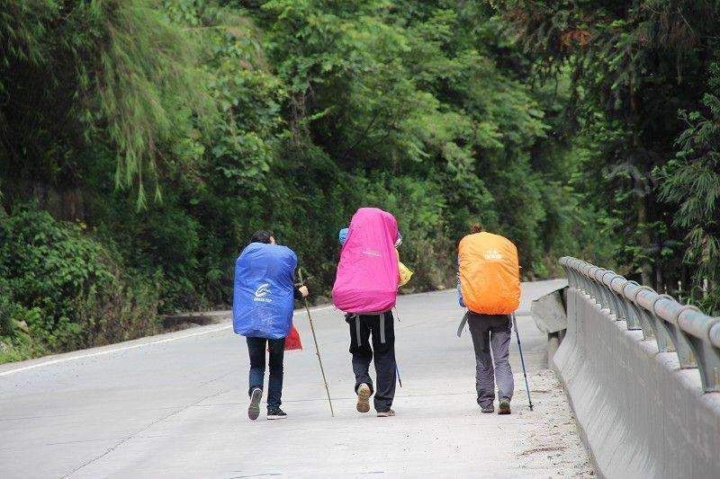 进西藏前W ，出西藏后B，穷游女在川藏线经历了什么?