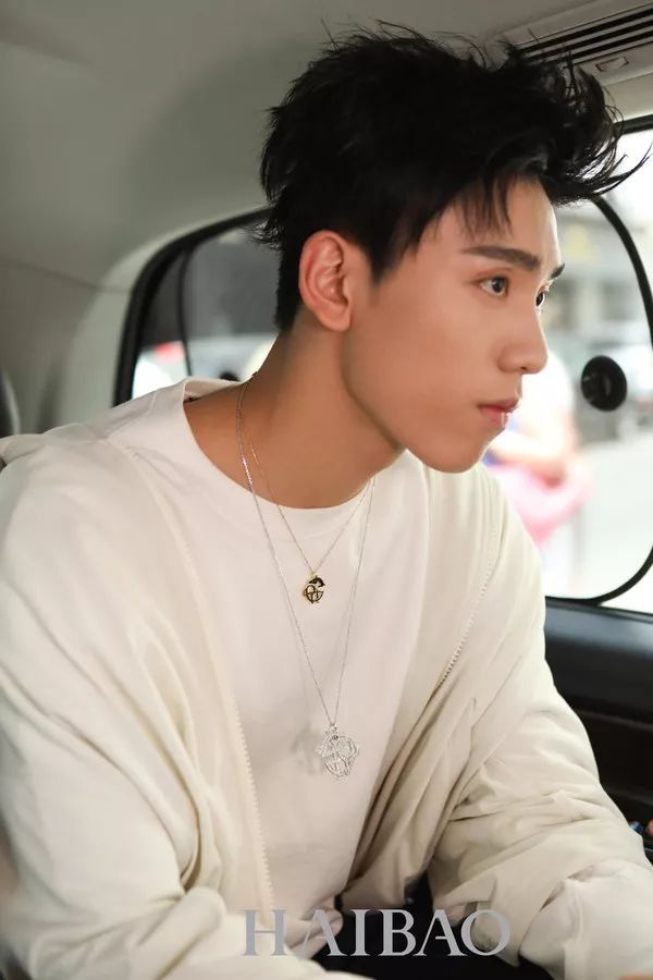 他撩倒了99.9%的女人!王子异演绎行走的衣架，时髦品位究竟如何炼