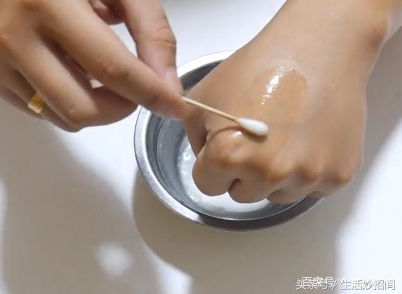 阿莫西林加蜂蜜混在一起，解决了很多女人的烦恼，后悔现在才知道