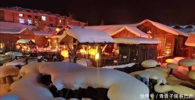 我爱雪花,爱她的洁白和美丽