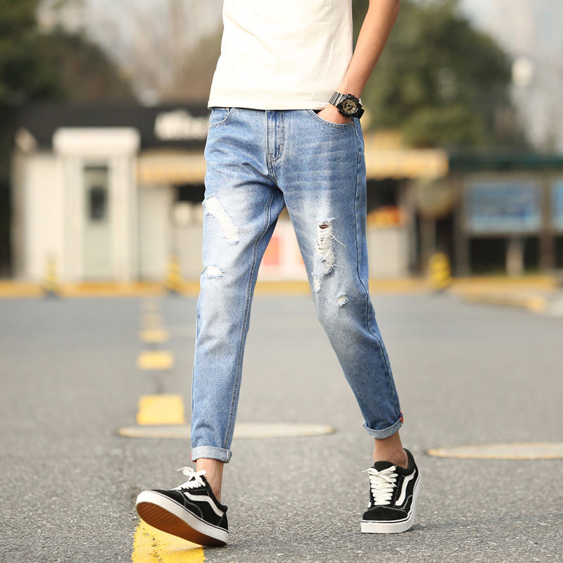 男人一旦55了，千万别再上衣塞裤子!照下图打扮，女人百看不厌