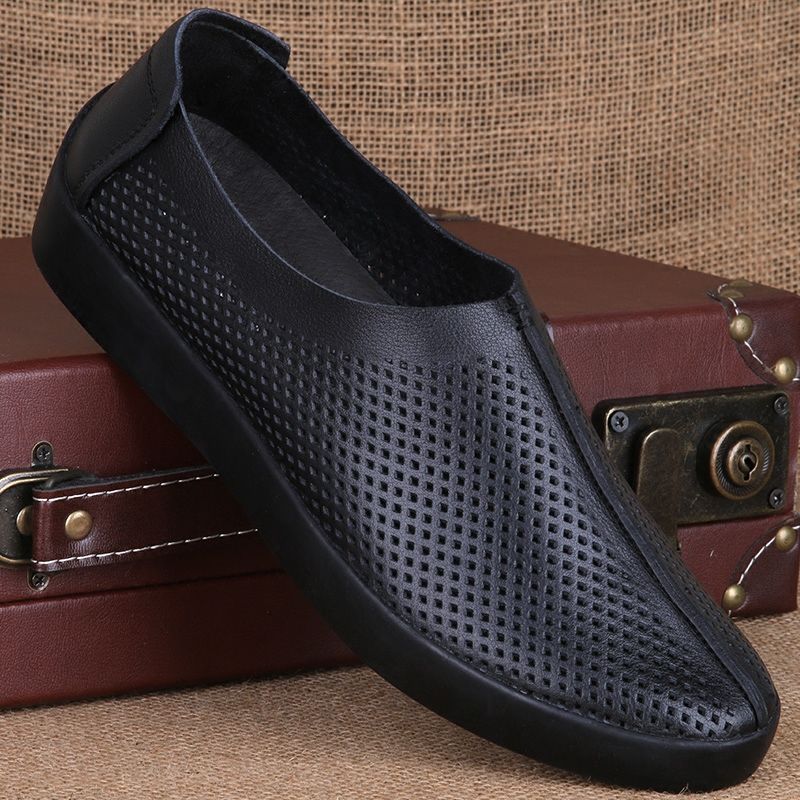 现在出门不兴穿凉鞋了，上海男人在穿的“透气鞋”，走路0负担