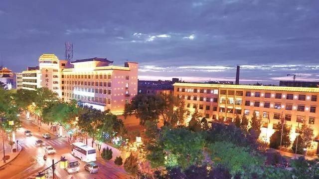 甘肃面积第一县级市:号称全省最知名县市,名气堪比省会全球知名