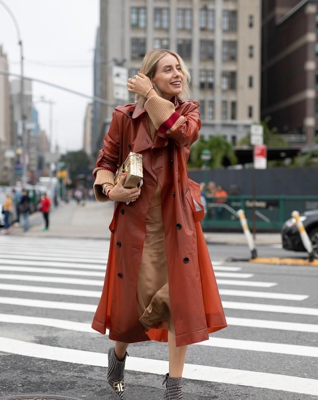 「靴子」小个子放弃“马丁靴”吧,这几款靴子,更显高,更显腿长