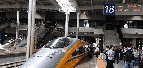  技术上：中国高铁每年赔本万亿元仍运行着！印度人真想不通：还不早点停掉！