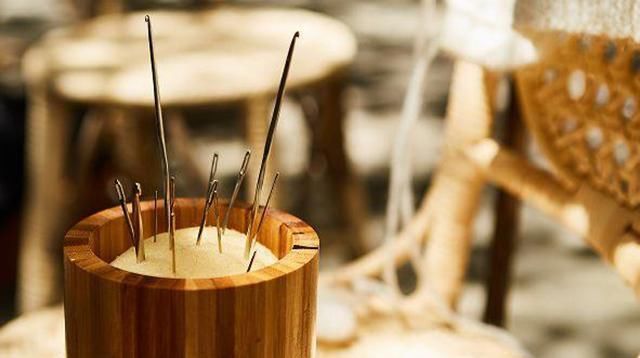  创业|城市领高薪的农村大学生，回乡创业“织毛衣”，直播里突然