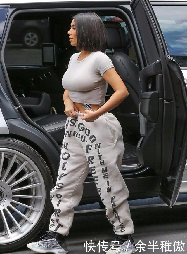 "p":"1587784201"爆款资讯:Yeezy新配色真心不咋地,OW×Nike不服气,侃爷怎么看?