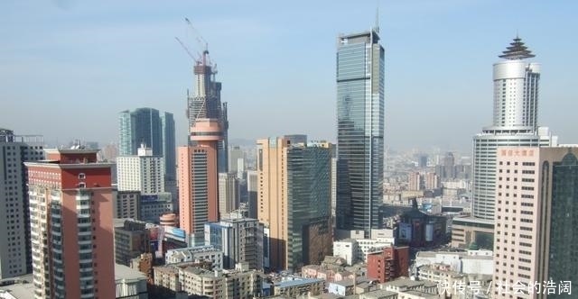  「中山区」广东的一个“市”和辽宁的一个“区”, 名字一模一样