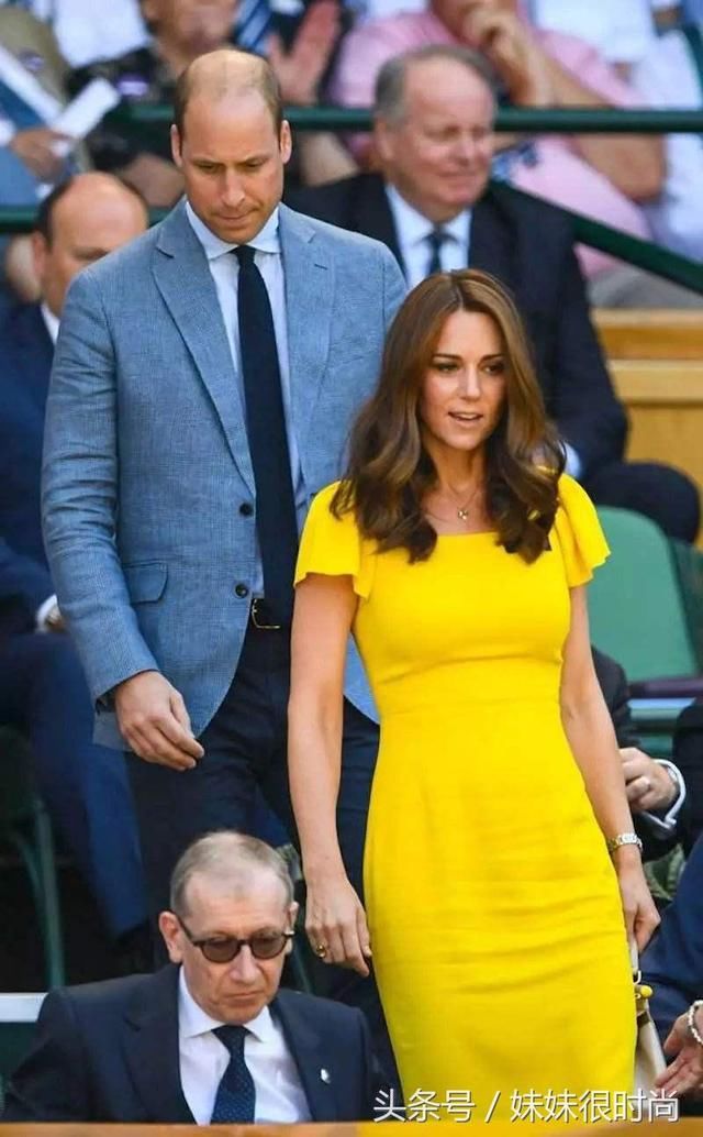 我们错过了凯特王妃递给梅根婚礼花束的瞬间？或许真相并非如此！