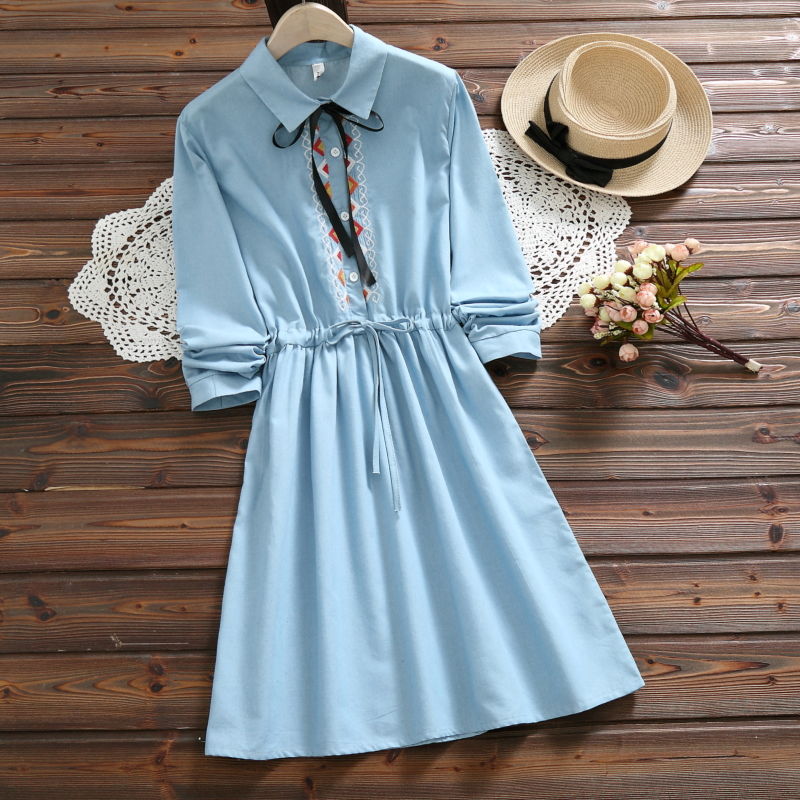 老婆是矮，但从不嫌自己矮!新款娃娃裙+平鞋，没人相信她1米5