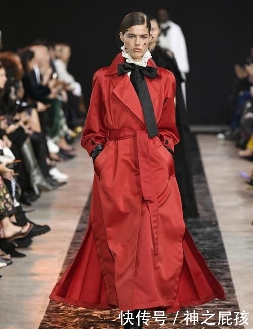 【蝴蝶结】Elie Saab 2020年秋冬系列 清新波点时尚穿出最美高级感