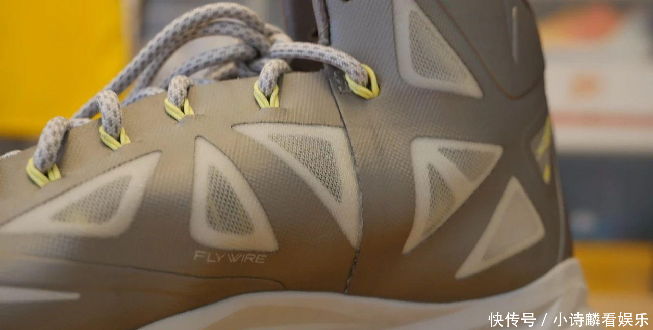  [中底]7年前火爆全网的实战神鞋！它见证了詹姆斯和Nike的巅峰