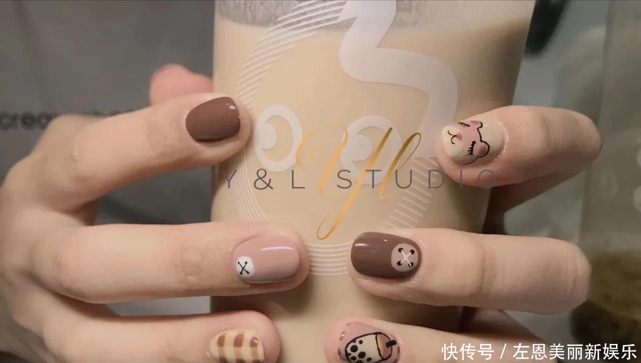  『感觉』2020早春仙女美甲攻略，涂鸦美甲可爱，草莓美甲温柔有治愈力