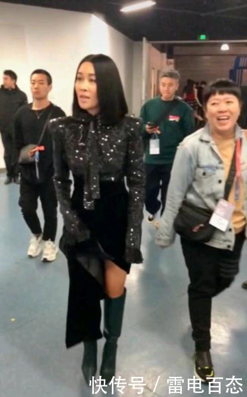 『不规则半裙』为什么同样是露腿,别人总是比你优雅和高级