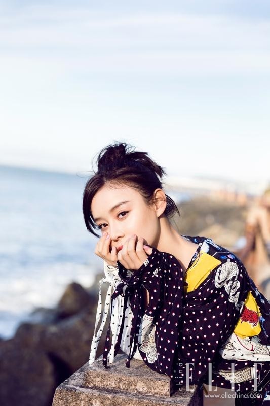 夏天的花裙子可以穿多美？看完想入！