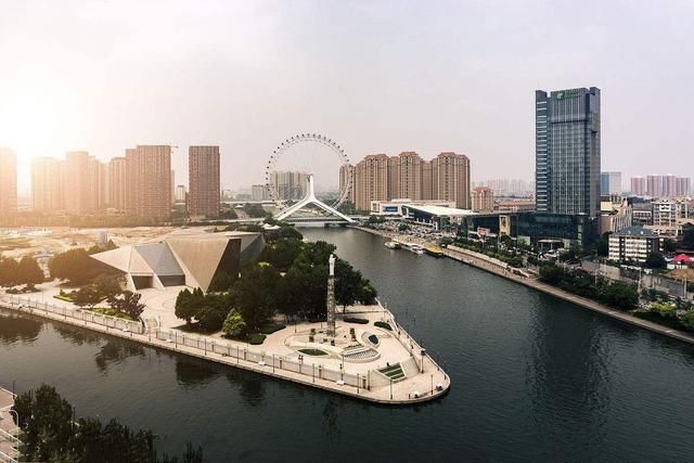 今年最有希望突破2万亿的城市，上半年发展却非常慢，让人担心！