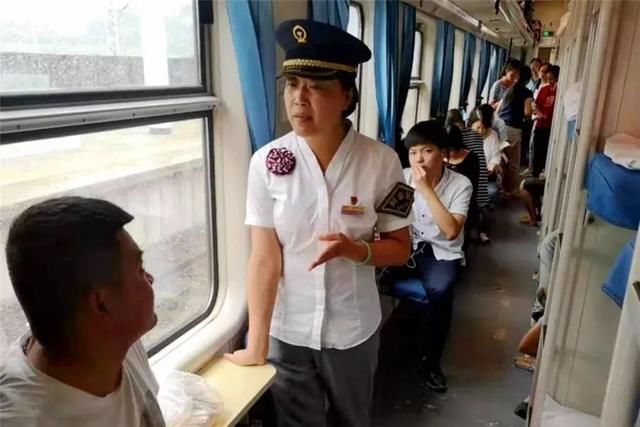  「转运」成昆铁路因水害中断！铁路特种车辆紧急转运村民