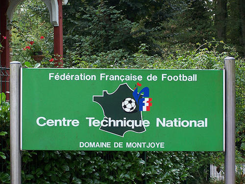 从亨利到姆巴佩,法国足球为什么总是盛产天才