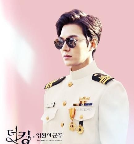 [花絮]玄彬终于瘦了！最新花絮一身黑衣难掩高贵气质，大长腿不输李敏镐