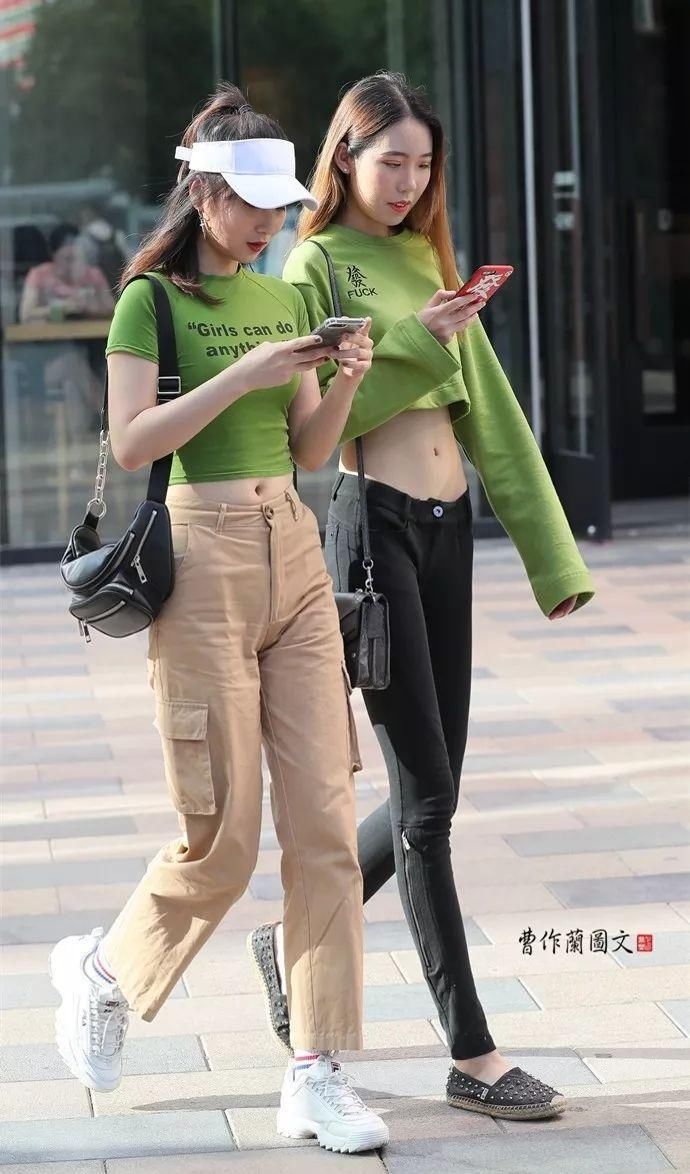 街拍:细腰美女的魅力，不止在腰间