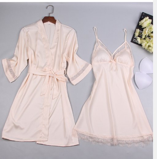 难怪老婆洗完澡不穿睡衣了，穿上这“家居服”，果然性感贼迷人