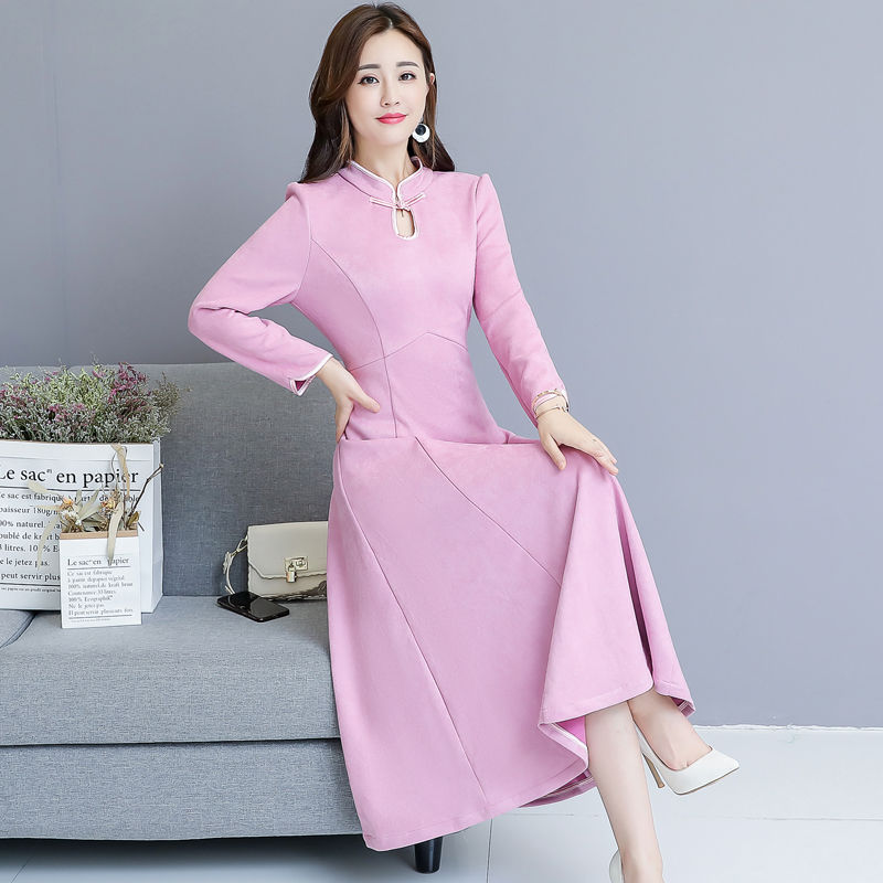 没有倾国倾城的美貌，但穿旗袍让你更美，如果有，那就更完美